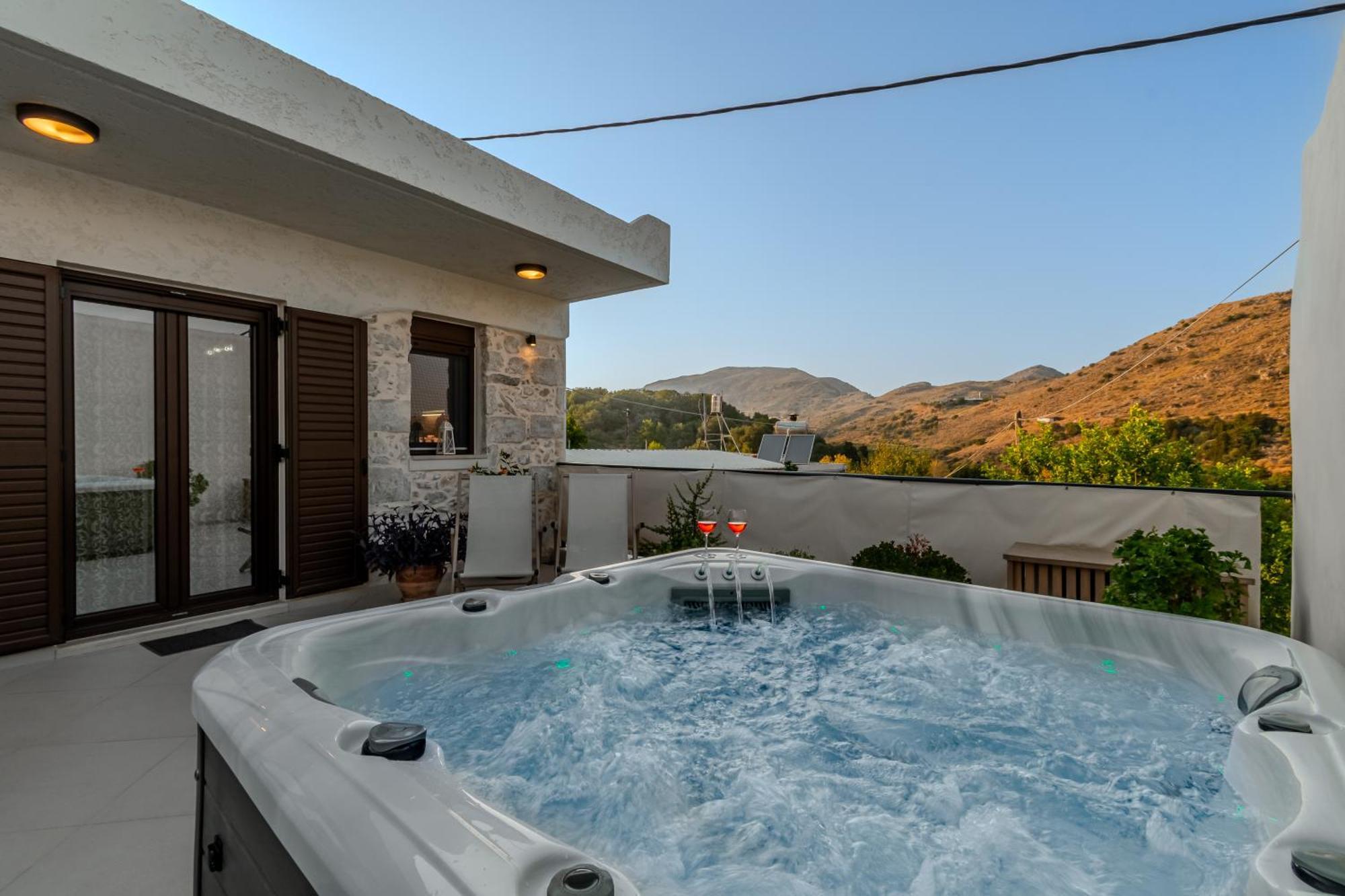 Willa Casa Kastella, Private Jacuzzi & Bbq Facilities! Angouselianá Zewnętrze zdjęcie